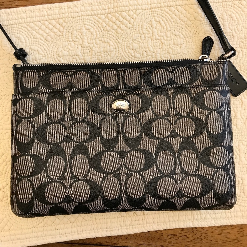 Coach signature crossbody  in Jacquard